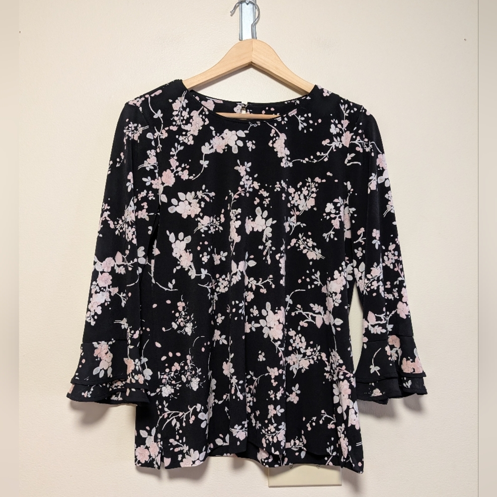 Karl Lagerfeld Paris Size M Black Floral Ruffle Sleeve Blouse Top